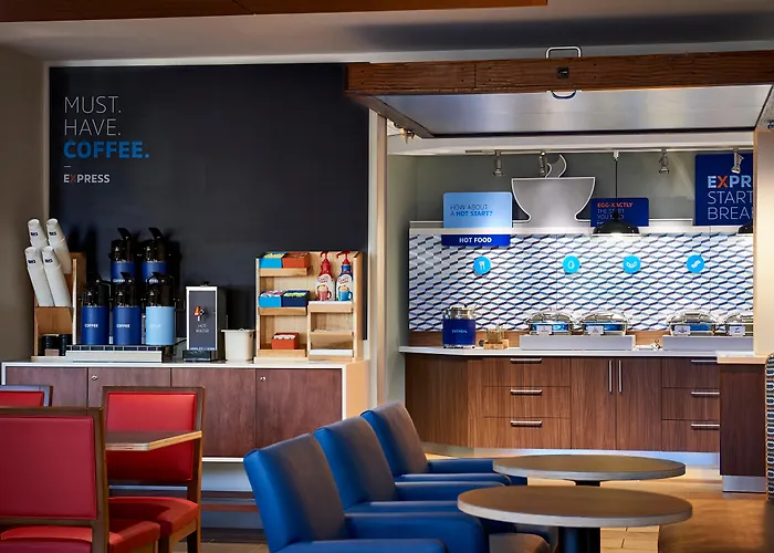Holiday Inn Express & Suites - Grand Rapids Airport - South By Ihg