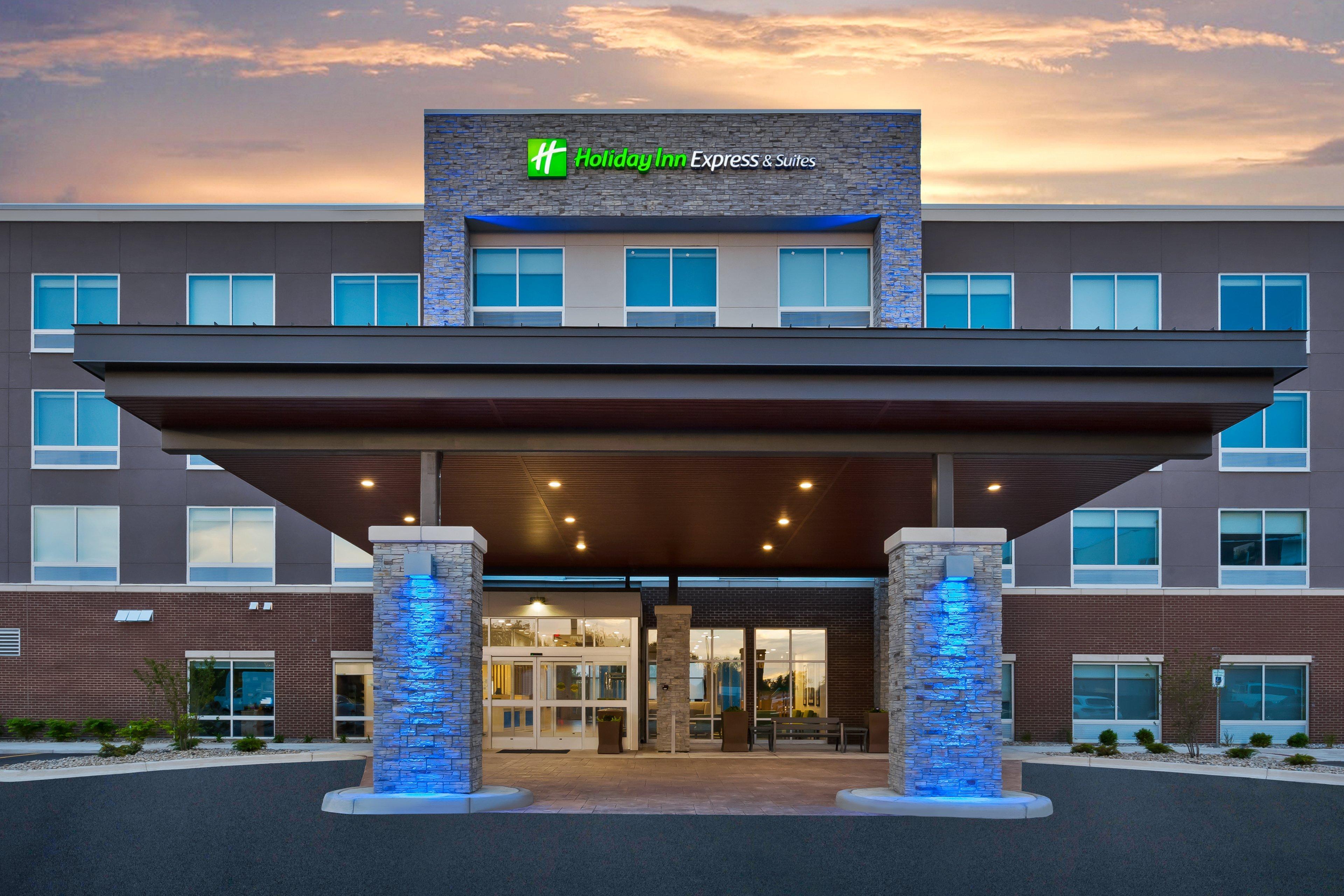 Express & - Airport - South By Ihg Hotel Cascade
