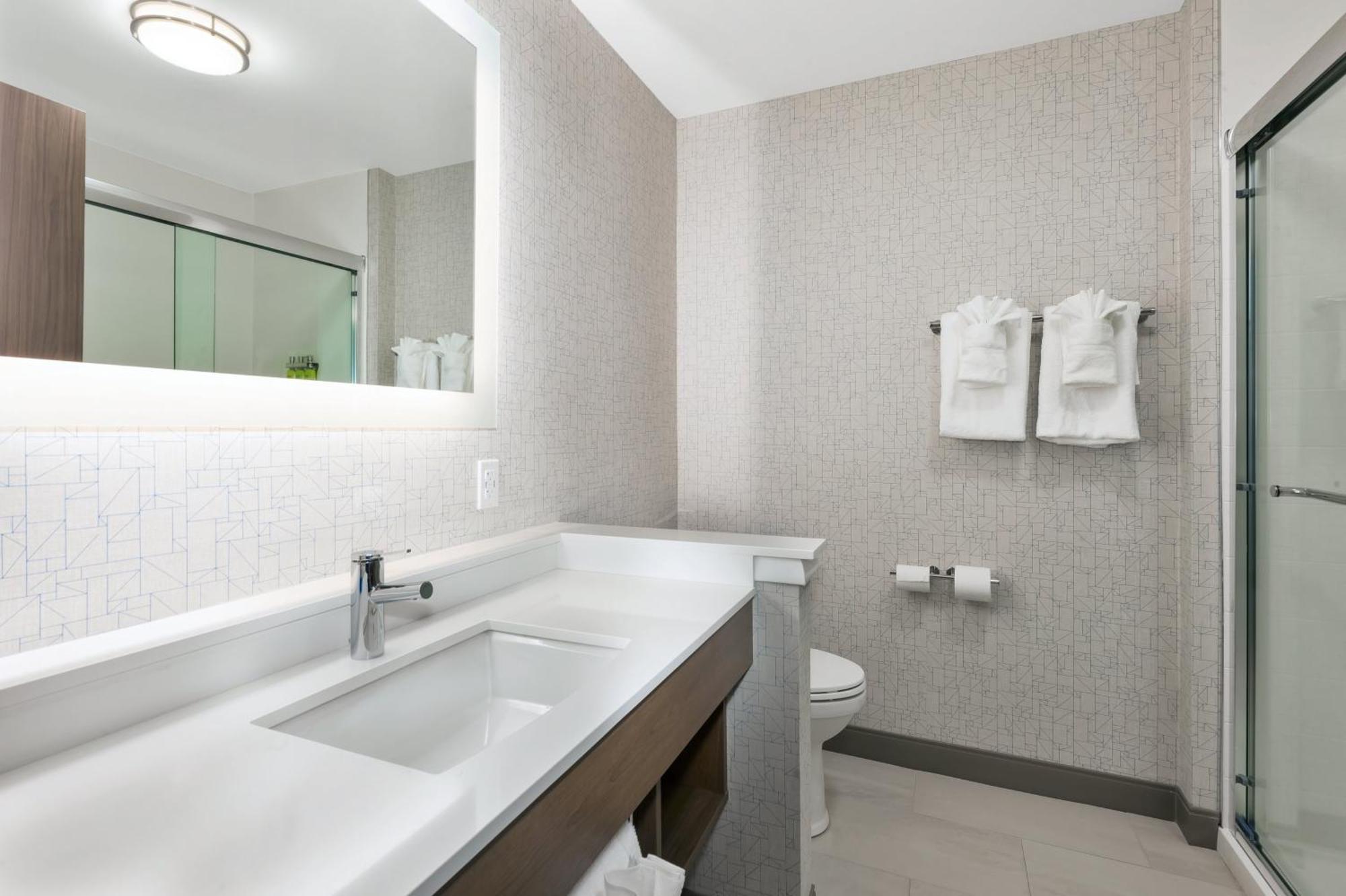 Hotel Express & - Airport - South By Ihg