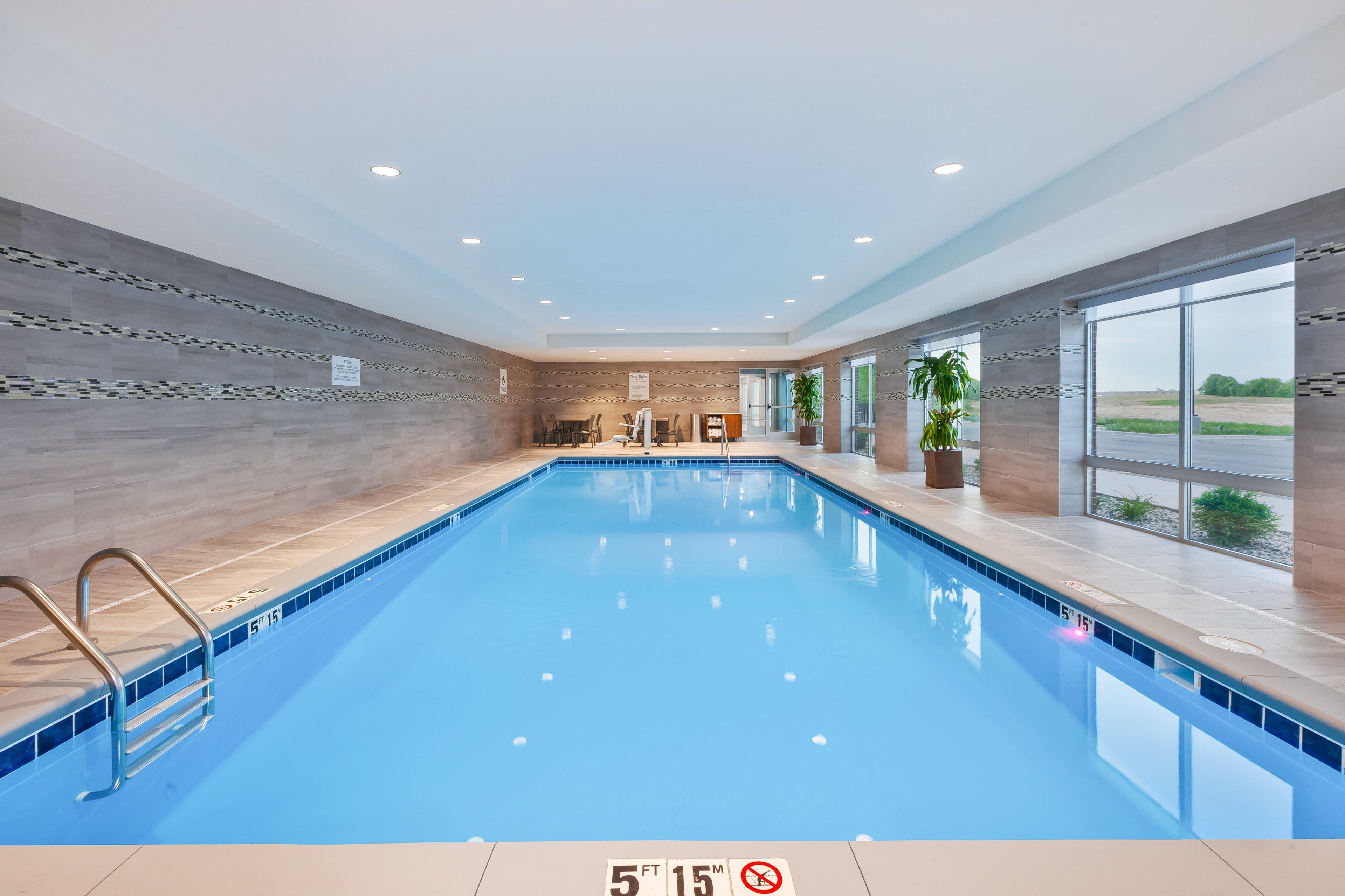 Holiday Express & - Airport - South By Ihg Hotel 3*